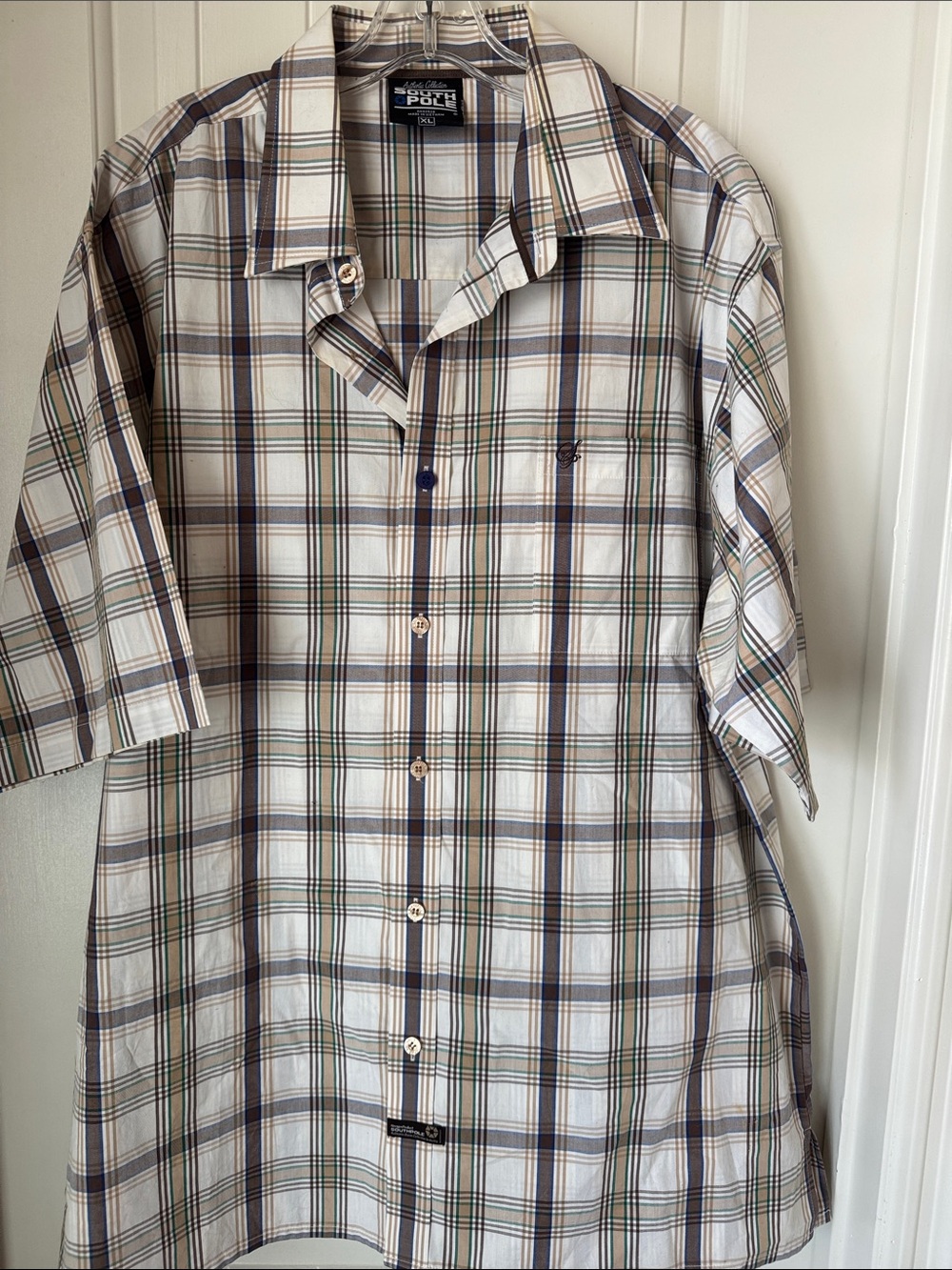 South Pole Men’s Short-Sleeve Plaid Button-Up Camp Shirt in White/Blue/Brown XL